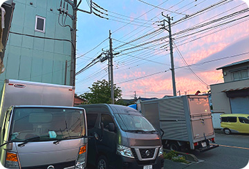 地域限定で配送専門スタッフがご自宅や企業様のオフィスまで配送します